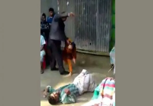 'ধর্ষিত' কিশোরীকে ইউপি চেয়ারম্যানের নির্যাতনের ভিডিও ভাইরাল