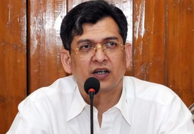 সালাহউদ্দিনসহ ১৯ জনের বিরুদ্ধে গ্রেপ্তারি পরোয়ানা  