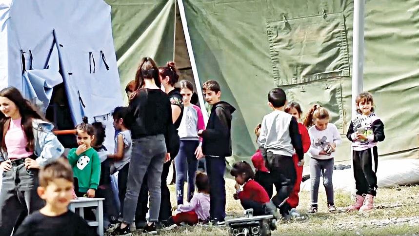120,000 Armenians may flee Nagorno-Karabakh