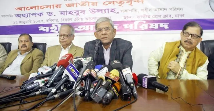 যে ছেঁড়া জুতা পরে ঘুরতো, সে আজ দামি গাড়িতে চড়ছে: মির্জা ফখরুল