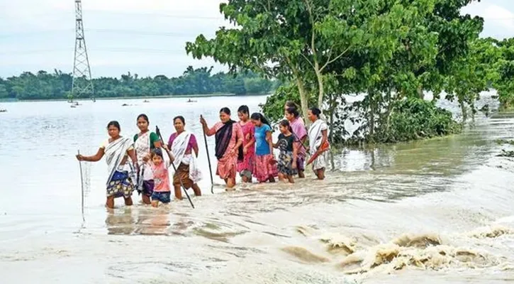 আসামে ভয়াবহ বন্যায় নিহত ৩