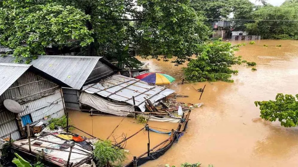তিস্তার পানি বিপৎসীমার ছুঁই ছুঁই-ভারতের ২০ গেট খোলা
