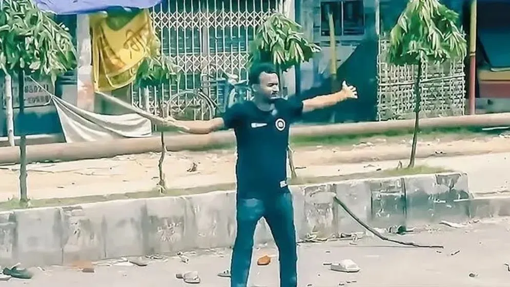 জুলাই তথ্যচিত্র থেকে আবু সাঈদের ছবি-ভিডিও বাদ দেওয়ার নেপথ্যে