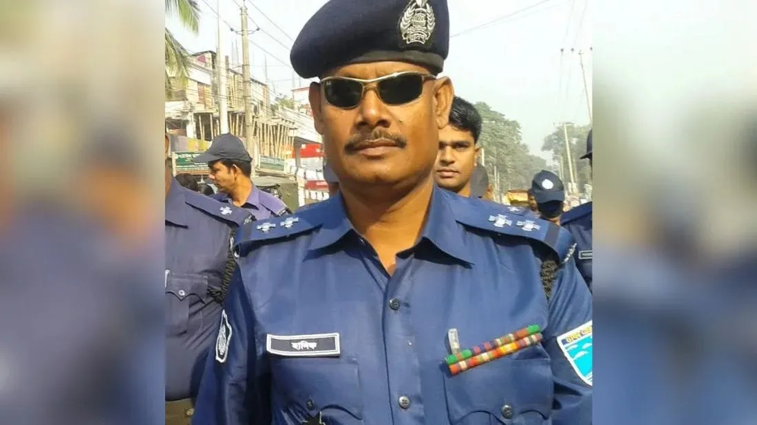 SI dies after jumping from moving train in Tangail