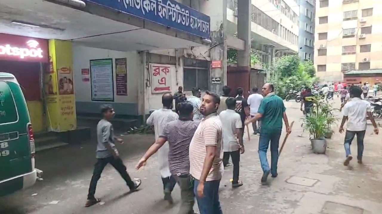 Amardesh_Chatrodol-5dbe46