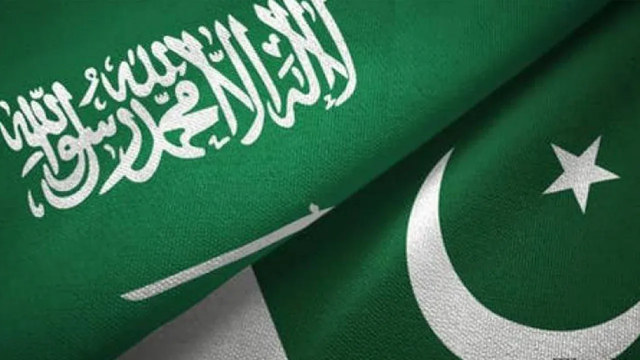 পাকিস্তানকে ৮ বিলিয়ন ডলারের সহায়তার ঘোষণা সৌদির