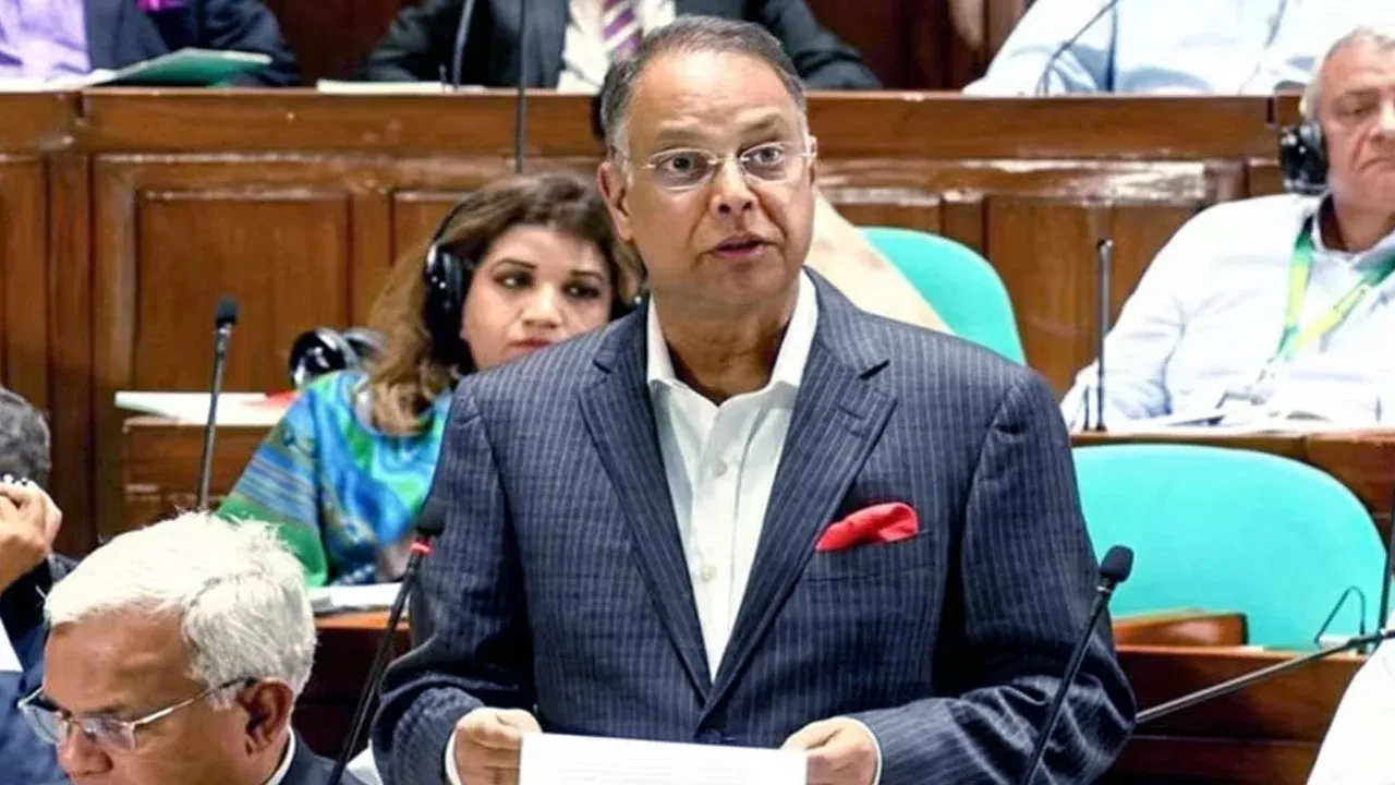 বিদ্যুৎতের উন্নতি সত্ত্বেও কিছু জায়গায় লোডশেডিং থাকবে: বিদ্যুৎ মন্ত্রী