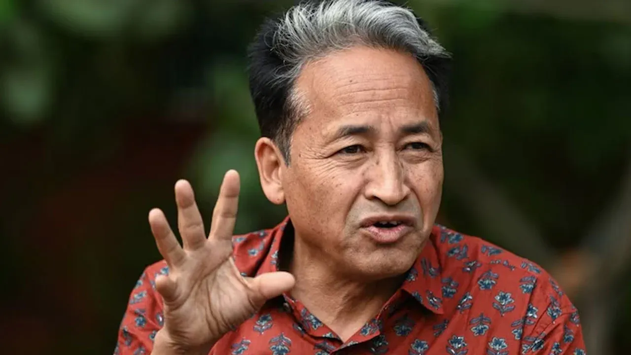 ভারতে ‘দ্বিতীয় স্বাধীনতা আন্দোলনের’ ডাক দিলেন ওয়াংচুক