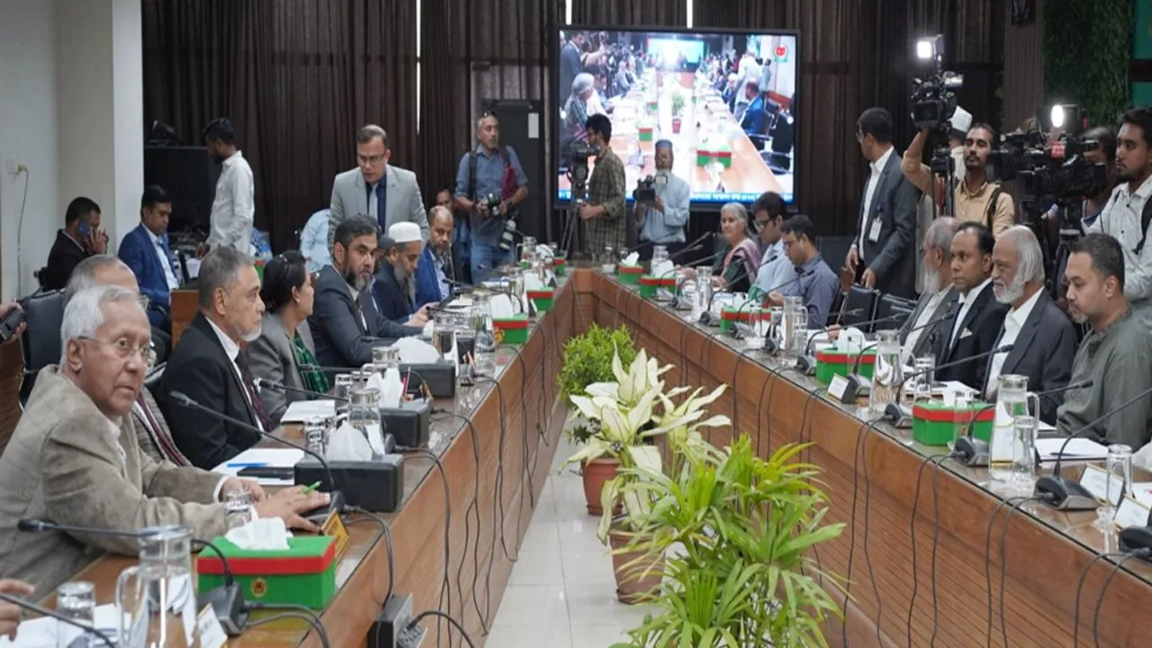 রিটার্নিং হিসেবে ইসির কর্মকর্তাদের দায়িত্ব দেওয়ার সুপারিশ বিএনপির