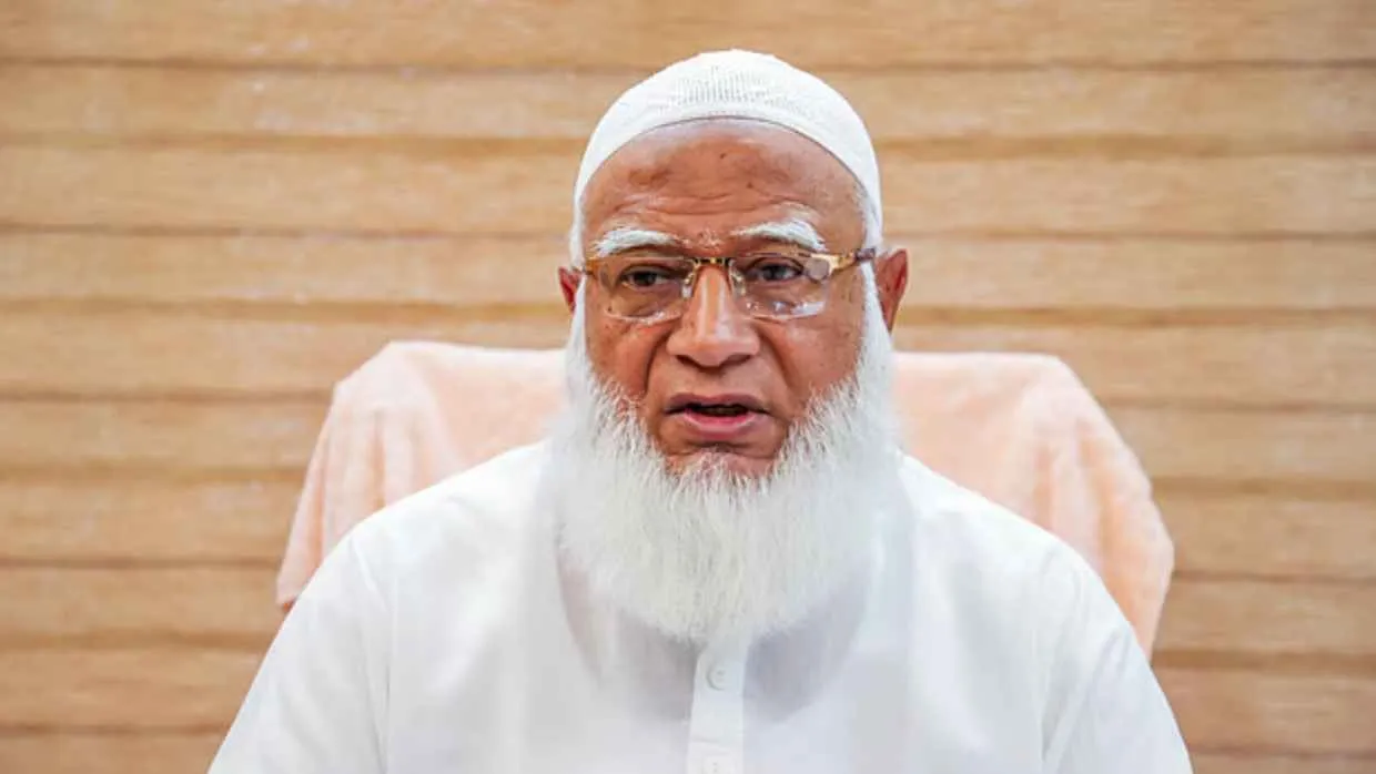 ক্ষমতায় গেলে নারীরা কেবল ঘরে নয়, নেতৃত্বেও থাকবেন: জামায়াত আমির