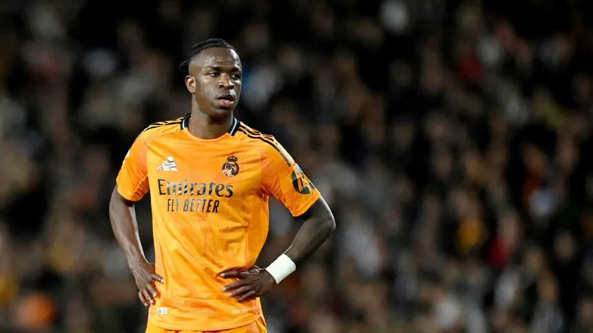 'Difficult' to be Vinicius: Ancelotti