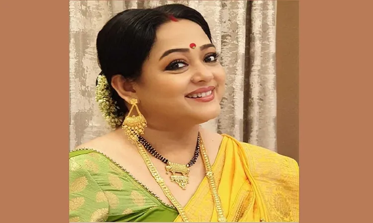 কানের দুল কিনতে ভেনিস গেলেন অপরাজিতা