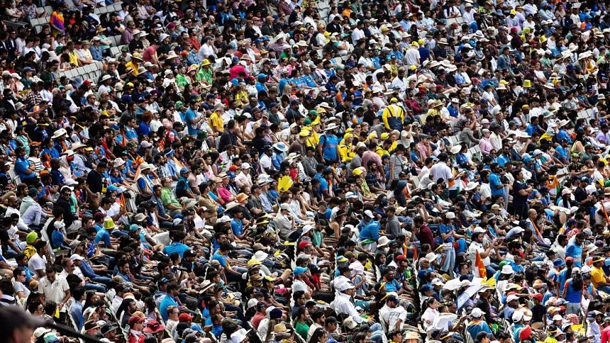 Record 350,700 spectators flock to Australia-India 4th Test