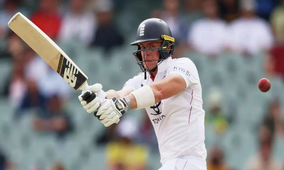 Australia three wickets away from retaining Ashes