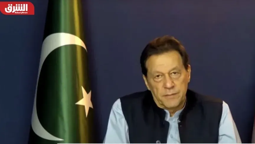 منافسا عمران خان يعلنان التوصل إلى اتفاق لتقاسم السلطة في باكستان