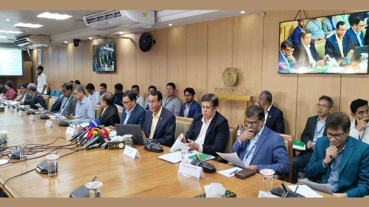 মুদ্রানীতি ঘোষণা: মূল্যস্ফীতির চাপ, কমল না নীতি সুদহার