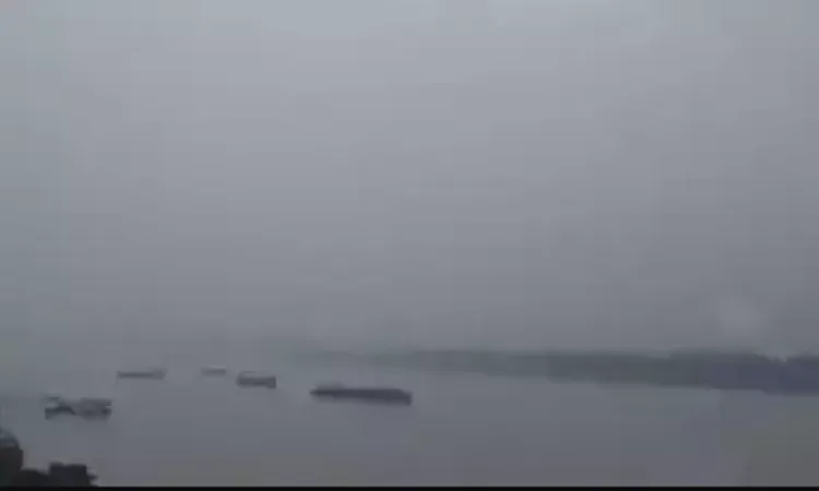 2 fishermen missing as boat capsizes in Bay of Bengal