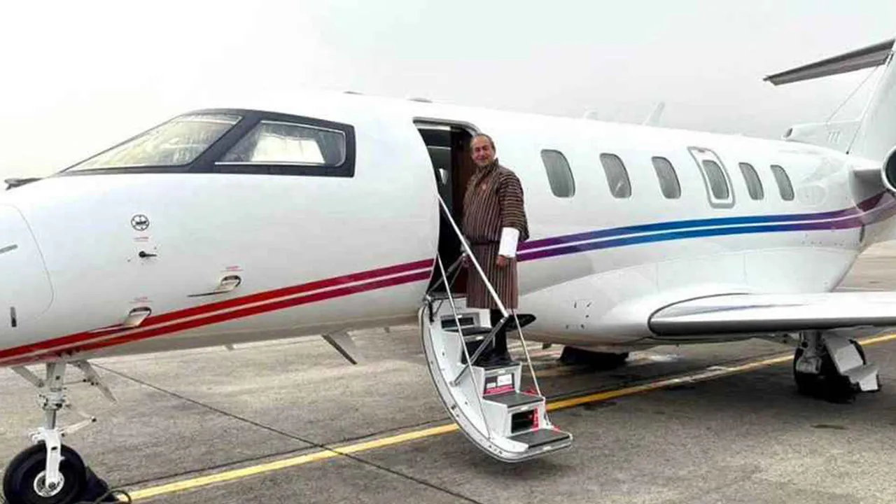 ঢাকা ছেড়েছেন ভুটানের পররাষ্ট্রমন্ত্রী