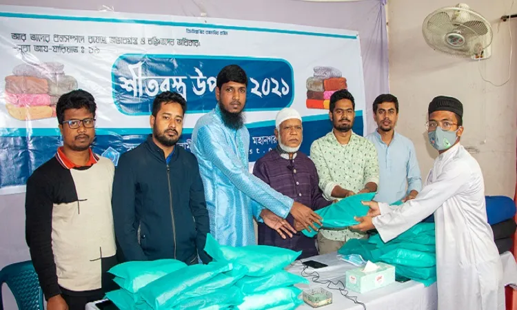 ধর্ম-বর্ণ নির্বিশেষে সকলের পাশে সহযোগিতা নিয়ে পৌছুতে হবে: নূরুল ইসলাম বুলবুল