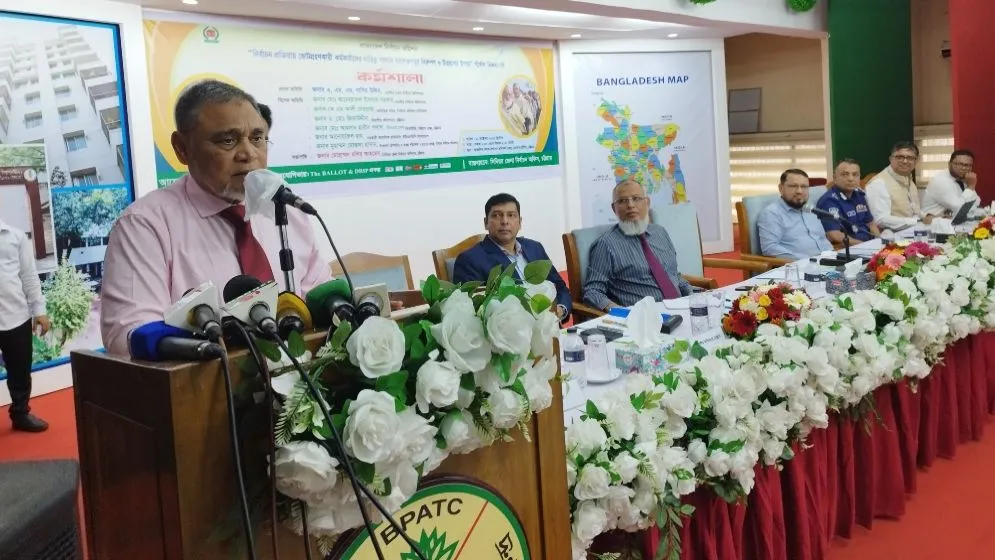 আইনের শাসন কাকে বলে—তা আগামী নির্বাচনে দেখাতে চাই : সিইসি