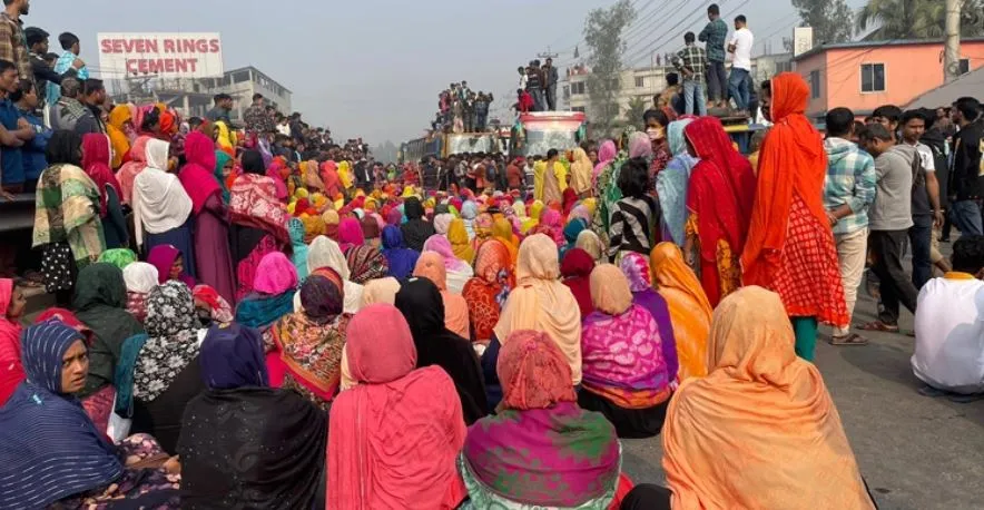 গাজীপুরে ট্রাকচাপায় কারখানার নিরাপত্তাকর্মী নিহত