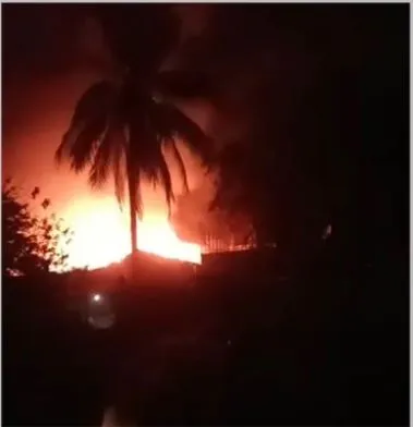 তেজকুনিপাড়া বস্তিতে আগুন, নিয়ন্ত্রণে ১১ ইউনিট