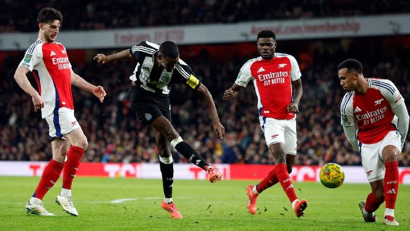 Carabao Cup: Newcastle beat Arsenal on semi-final