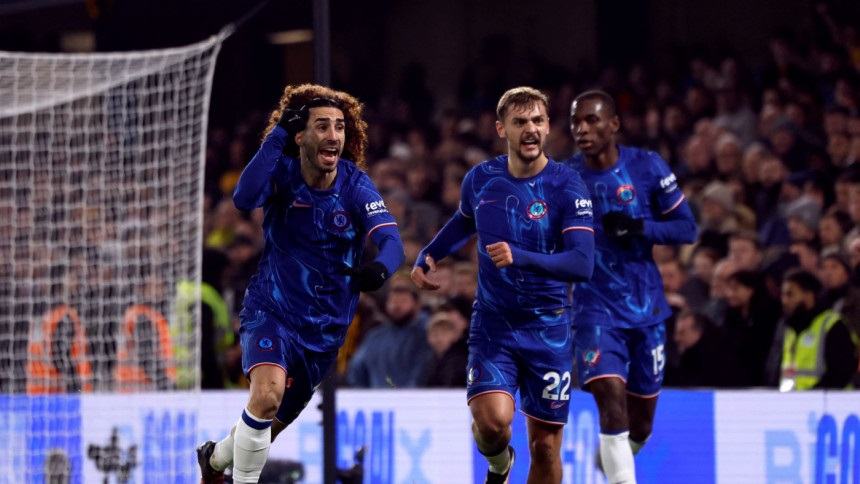 Chelsea beat Wolves to return to Premier League top four