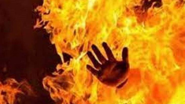5 killed among 6 of a family in Ctg fire