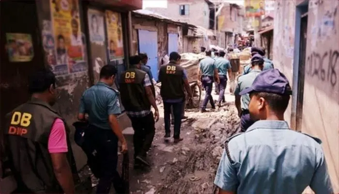 রাজধানীতে মাদকবিরোধী অভিযানে গ্রেপ্তার ৪৭