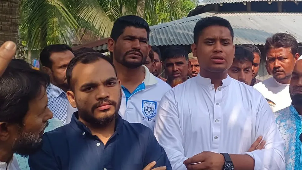 বিচারের আগে আ.লীগ নির্বাচনে অংশ নিলে প্রতিরোধ করা হবে : হাসনাত