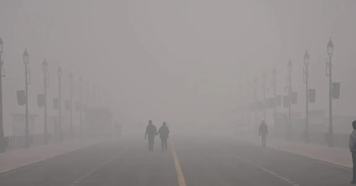 Toxic smog in New Delhi halts travel, sends air quality to hazardous levels