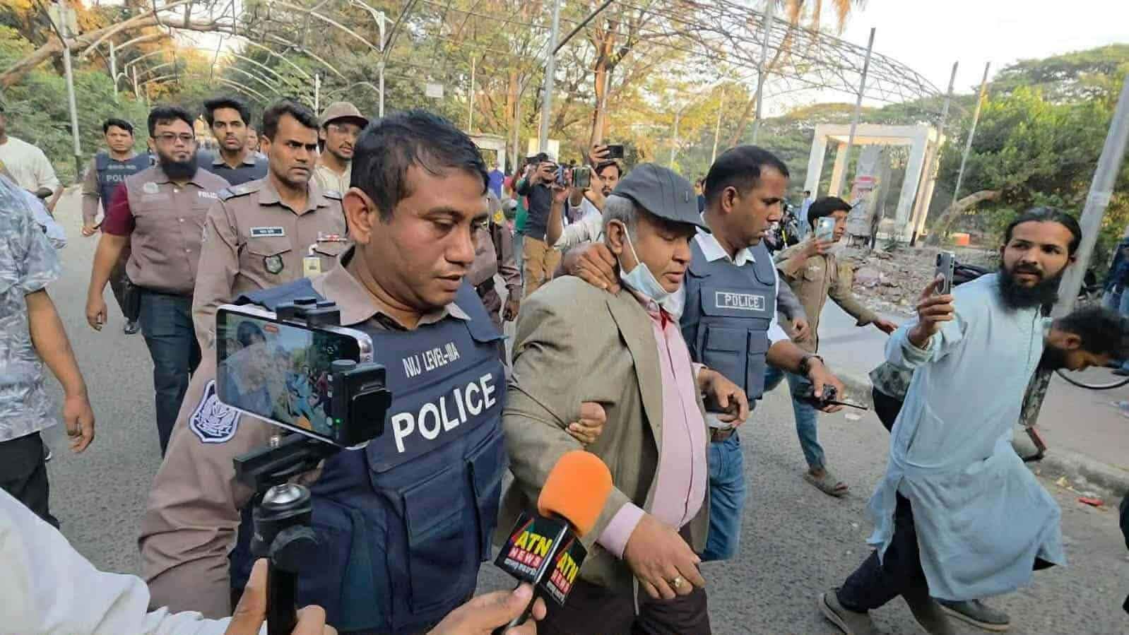 Detained_DU_Teachar_20260215_173800131