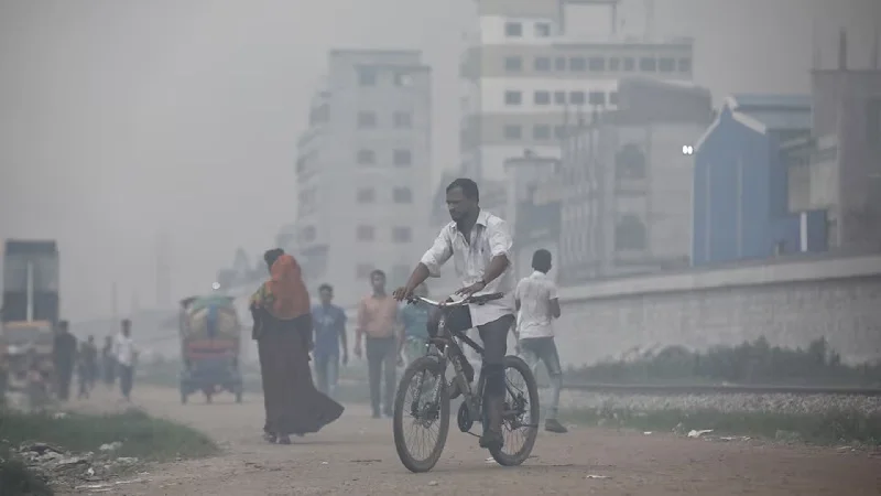 Dhaka's air