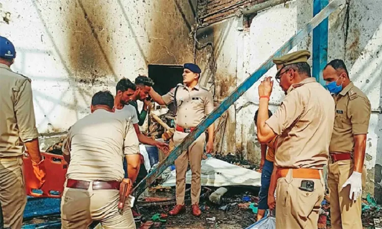 ভারতে ভয়াবহ অগ্নিকাণ্ড, নিহত বেড়ে ১২