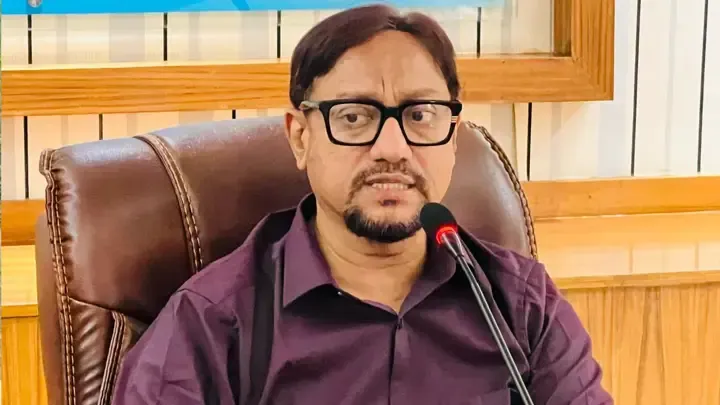 মেয়র থেকে পূর্ণকালীন প্রশাসক হলেন ডা. শাহাদাত হোসেন