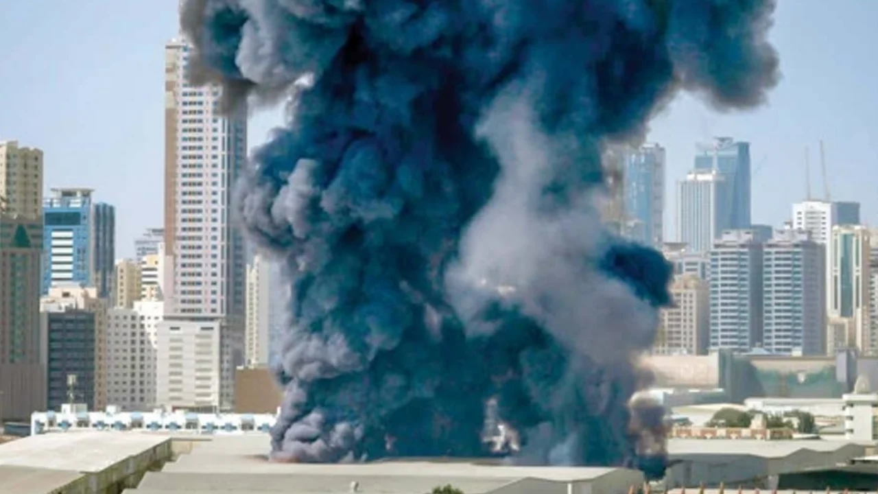 Dubai-e6c1d4