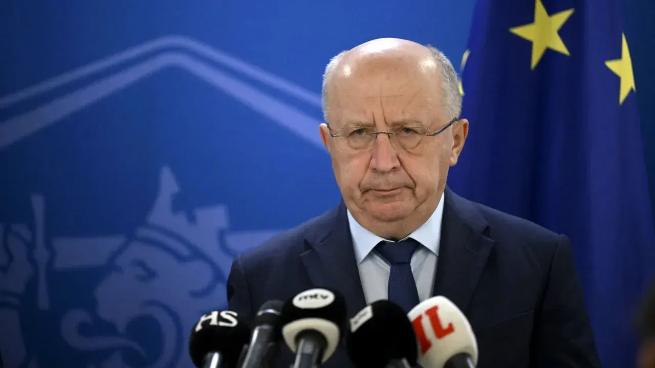 ইরানে হামলা চালিয়ে মিসাইল সংকটে যুক্তরাষ্ট্র: ইইউ