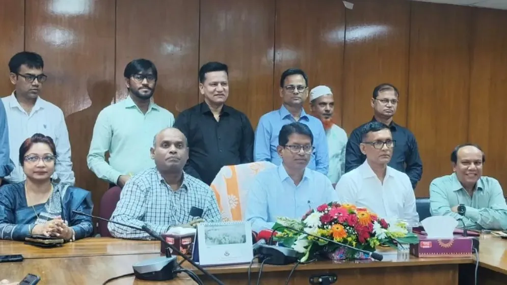 এইচএসসি ফলাফলে ধস কেন? জানালেন ঢাকা বোর্ড চেয়ারম্যান