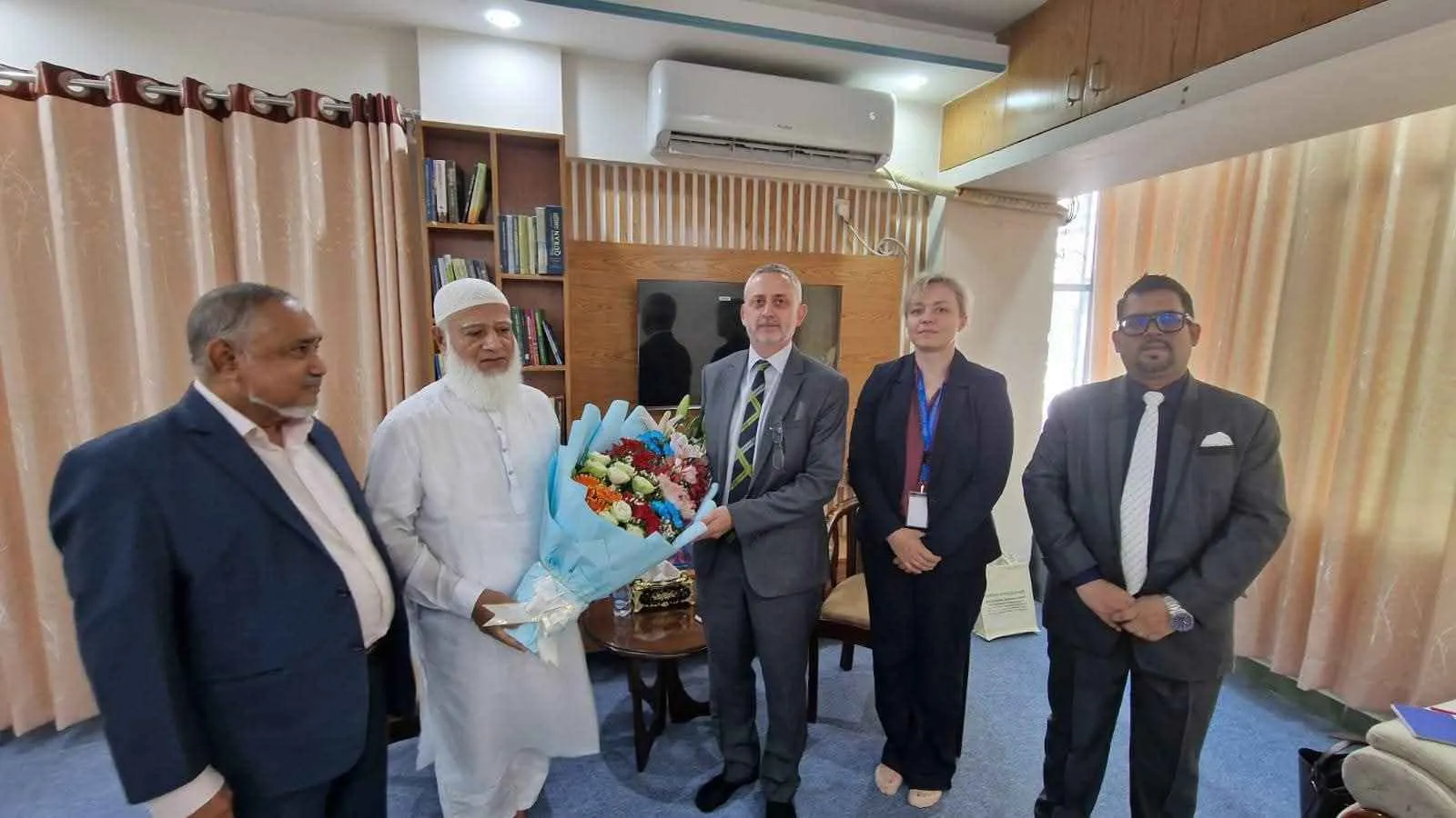 জামায়াত আমিরের সঙ্গে ইইউ রাষ্ট্রদূতের মতবিনিময়