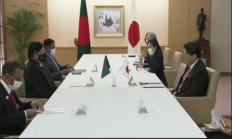 Japan FM meets Bangladeshi counterparts in Tokyo