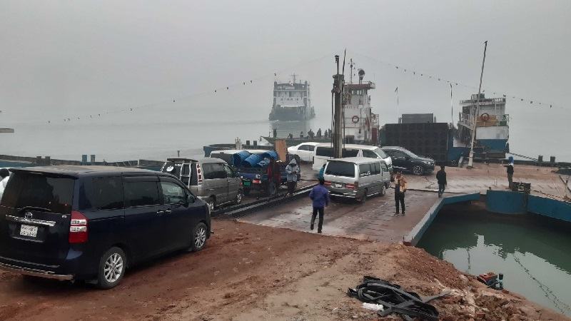 Ferry service resumes on 2 routes after 4h