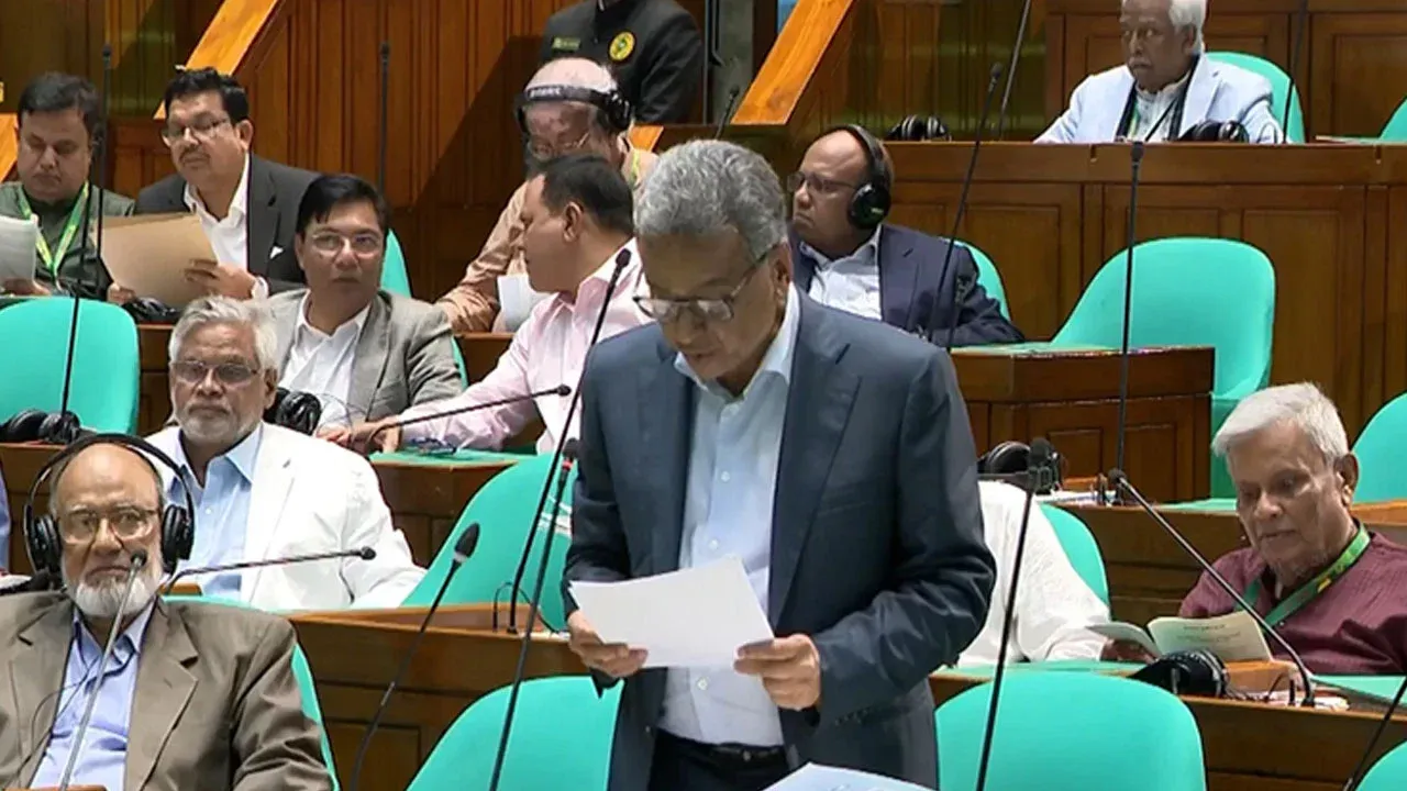 শেখ মুজিবের ছবি, মূর্তি ও বোর্ড তৈরির খরচ ৯৮৩ কোটি টাকা