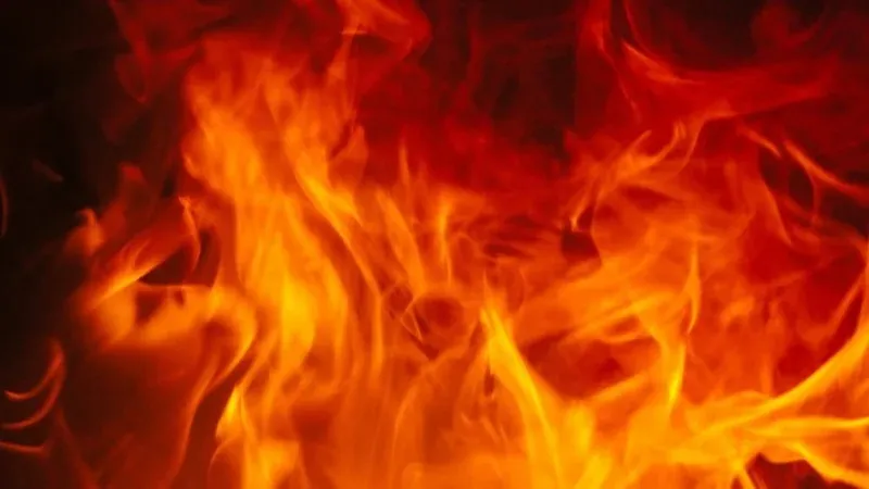 Fire Erupts at Sena Kalyan Bhawan in Motijheel