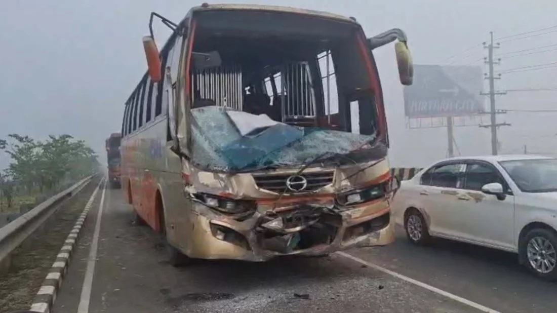 Four accidents on Dhaka-Mawa Expressway: 10 vehicles collide, one dead