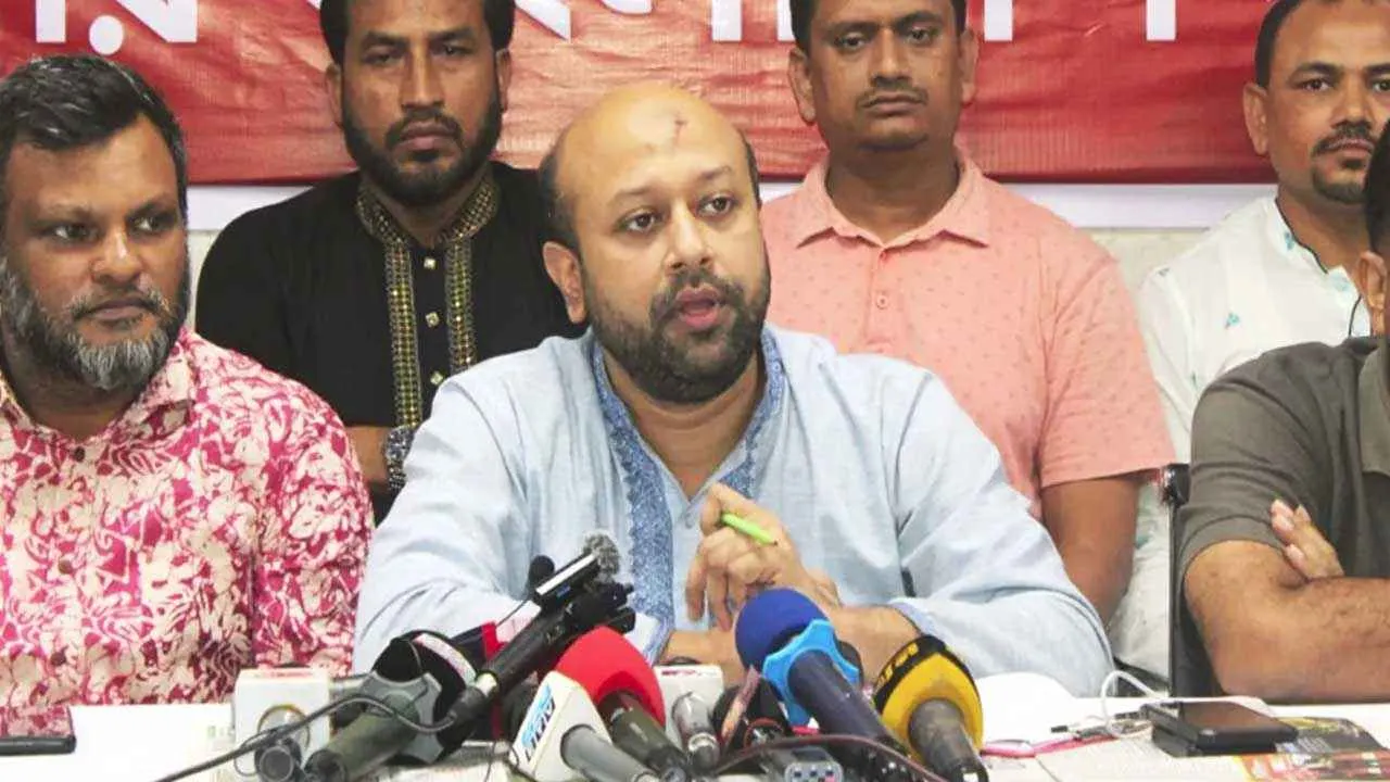 ‘অর্থনীতি পুনরুদ্ধারের বদলে এ বাজেট সংকট দীর্ঘায়িত করবে’