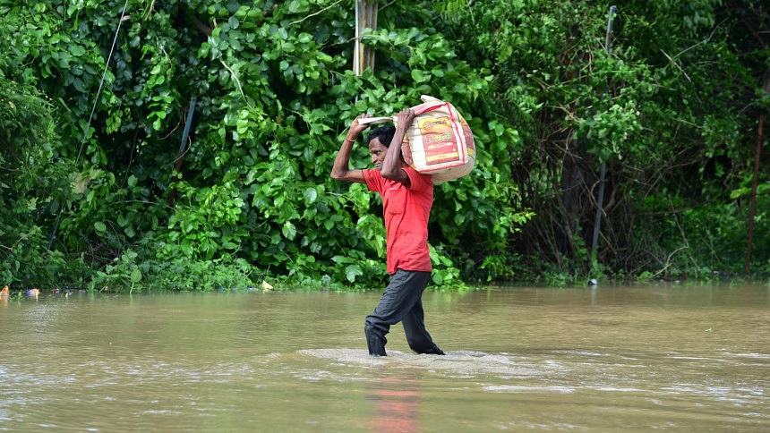 Monsoon floods in India's Gujarat kill at least 28