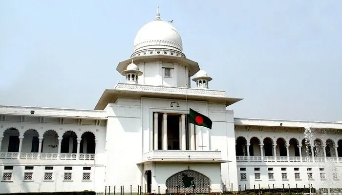 এজলাসে হট্টগোল : ২১ আইনজীবীকে হাইকোর্টে তলব