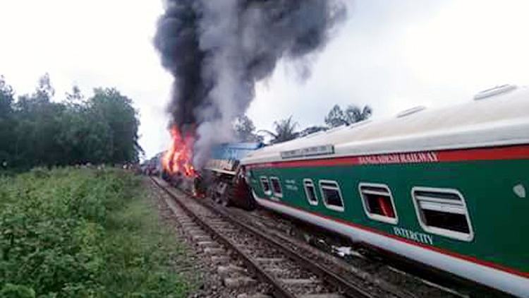 Fire on Parabat Express: Dhaka-Sylhet rail link snaps