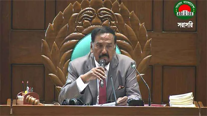 সংসদে খাচ্ছিলেন এমপি, স্পিকার বললেন ‘খাওয়ার অনুমতি নেই’